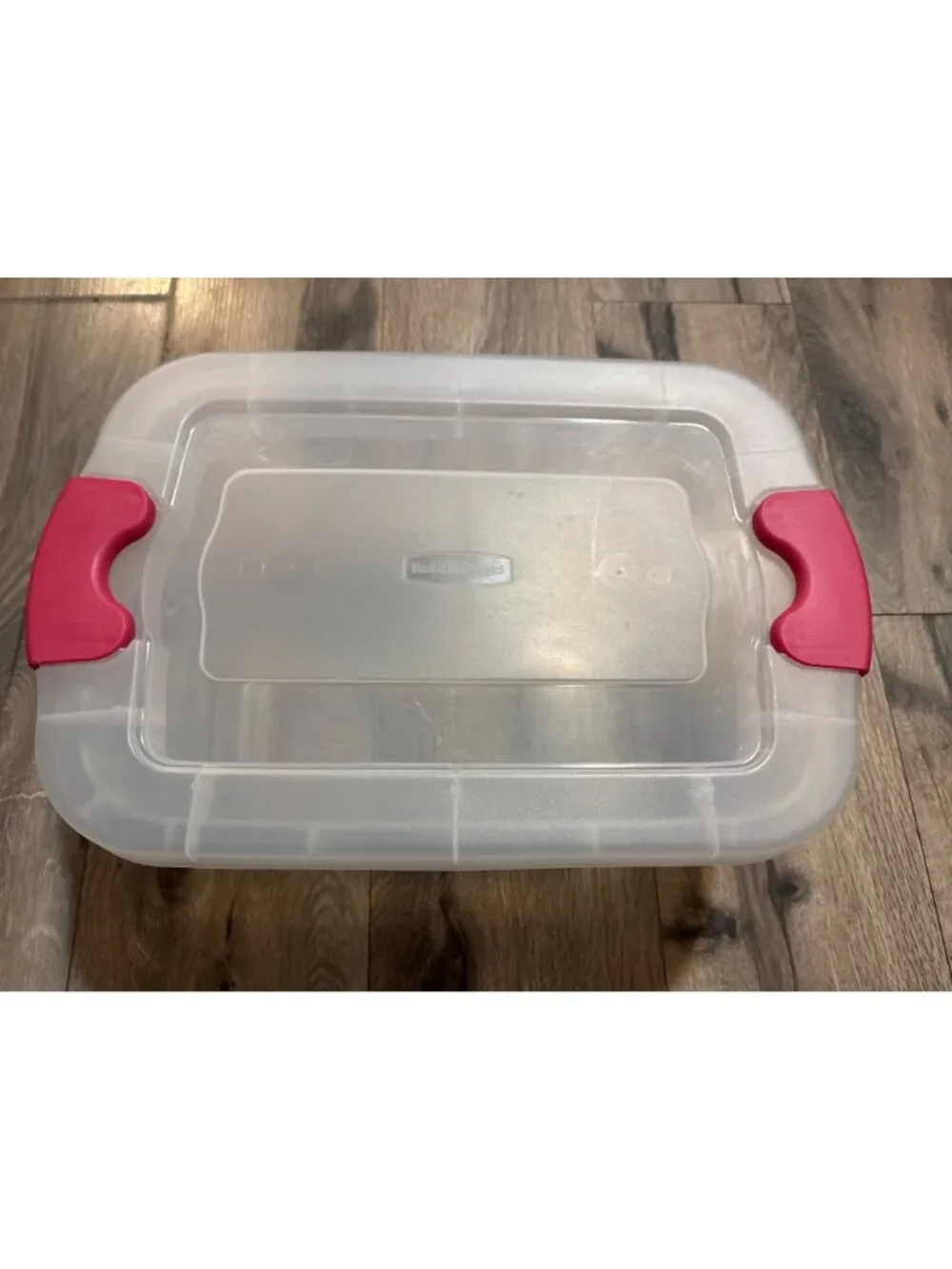 Rubbermaid this storage